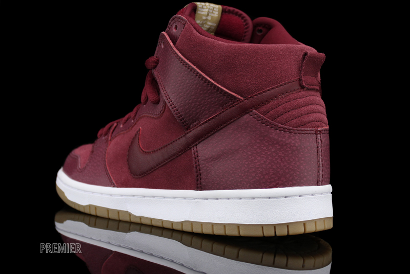 Nike SB Dunk High Pro - Team Red 