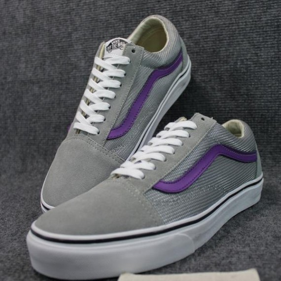 First Look: Vans x Supreme Old Skool S/S '11 | Complex