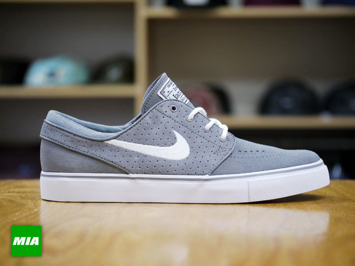 nike sb gray and white