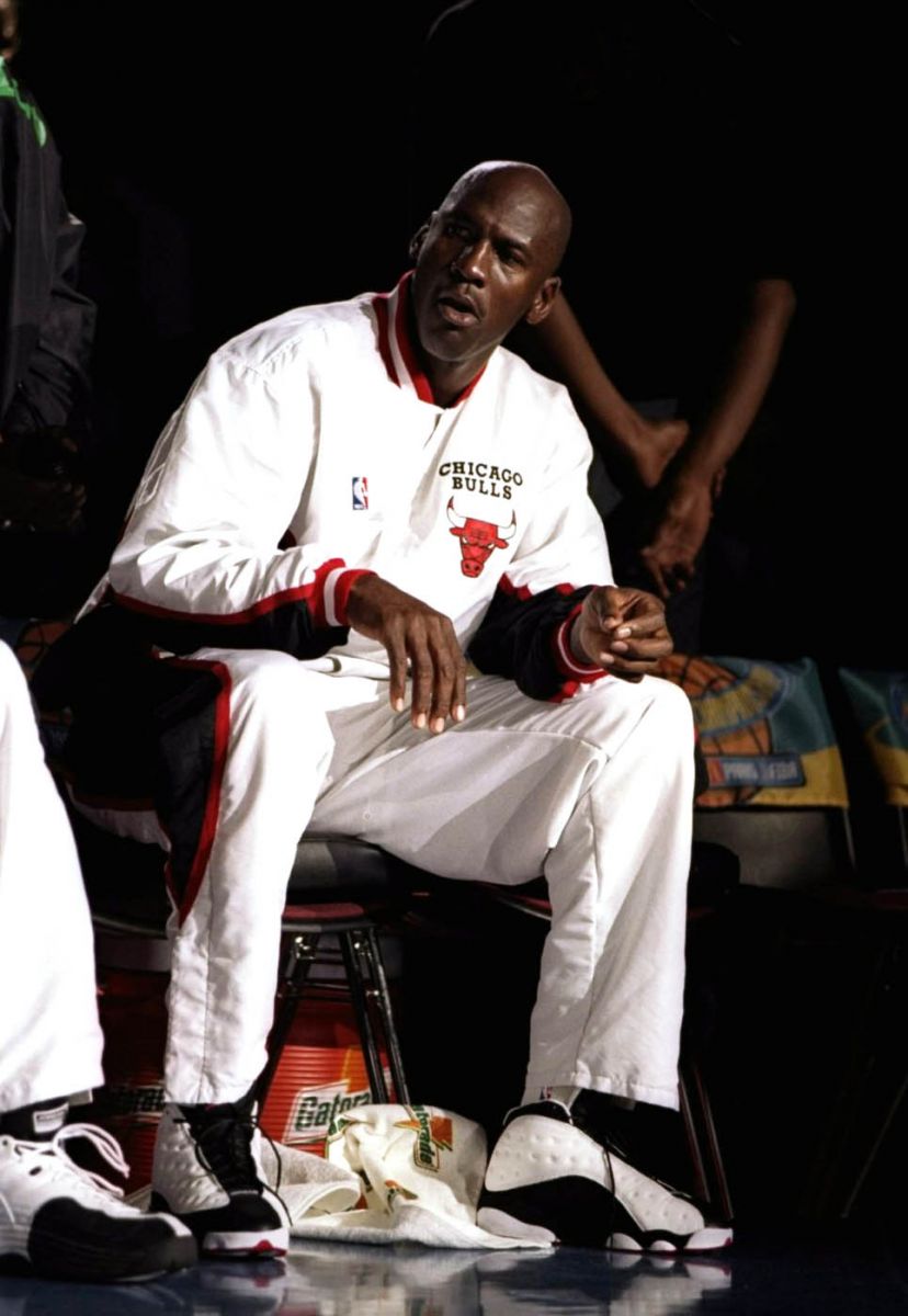 Flashback // Michael Jordan in the Air Jordan XIII 'White/Black-True ...