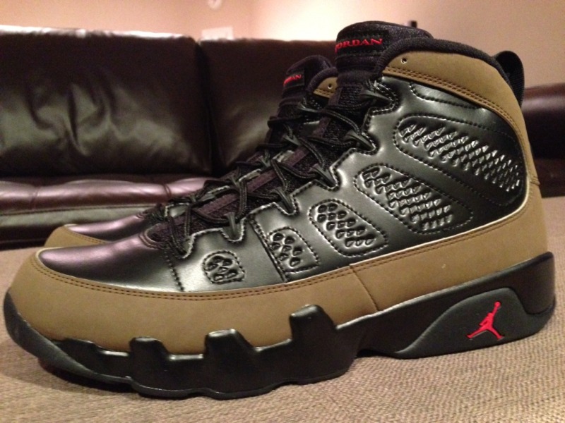 aj 9 olive