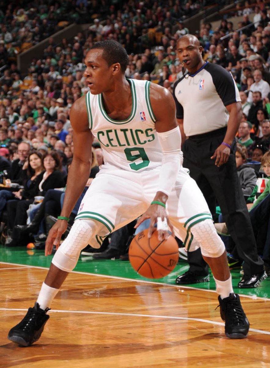 SoleCollector.com on X: Rajon Rondo is wearing the Fighter Jet Foamposite  One tonight:  / X