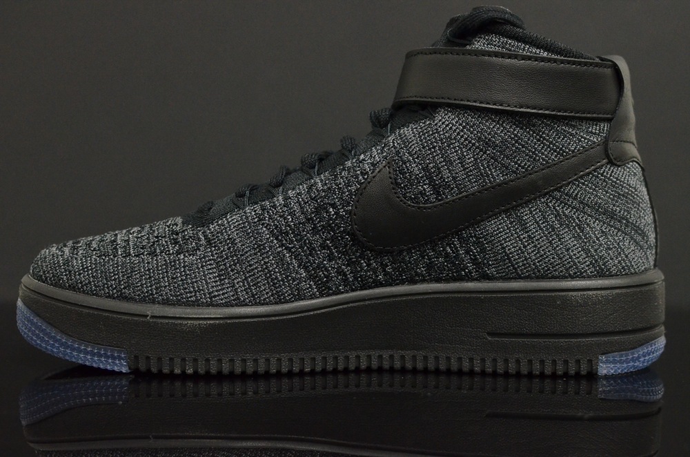 nike air force one flyknit black