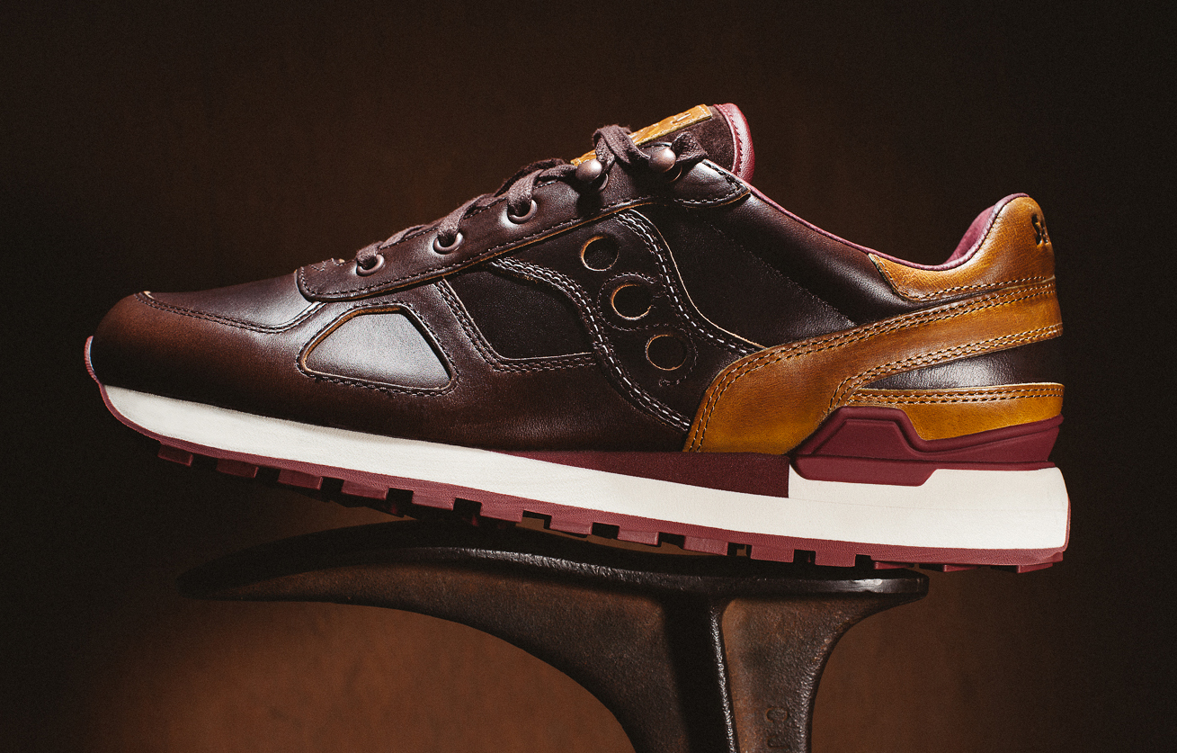 saucony leather