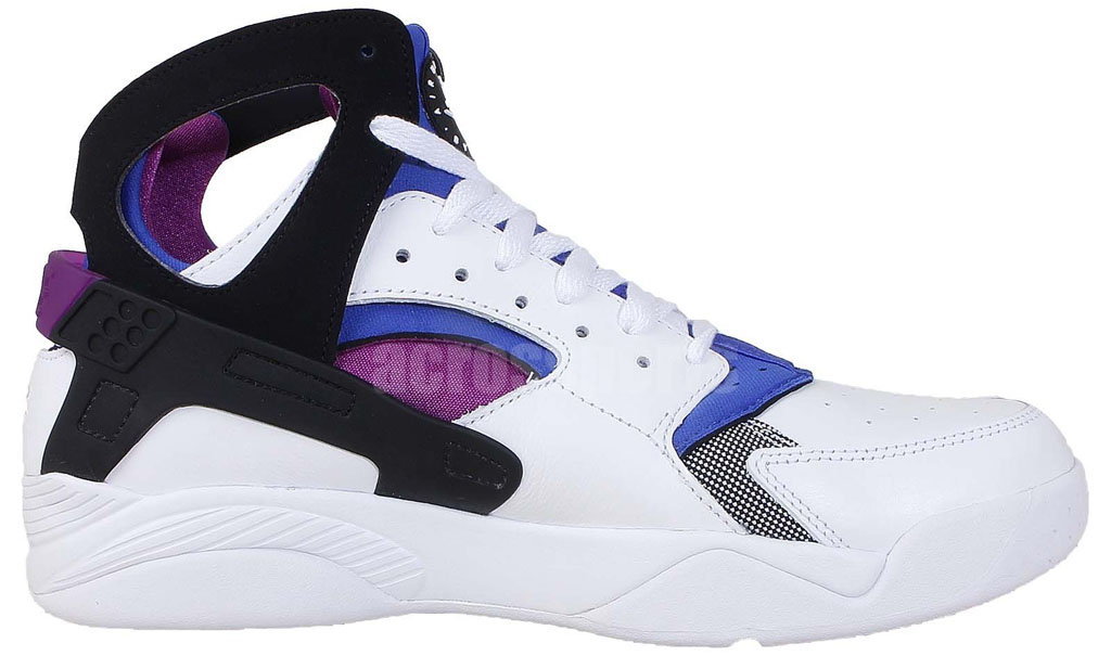 Nike Air Flight Huarache White/Black-Lyon Blue-Bold Berry 686203100 (3)