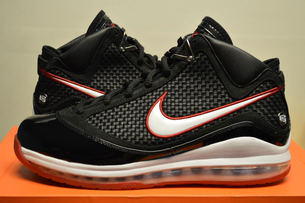 Lebron 7 sale heroes pack