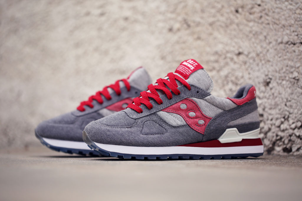 saucony shadow 5 grey red