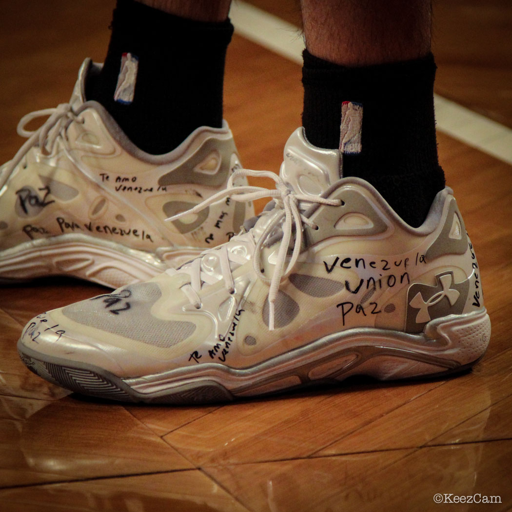 Greivis Vasquez wearing Under Armour Anatomix Spawn Low (1)