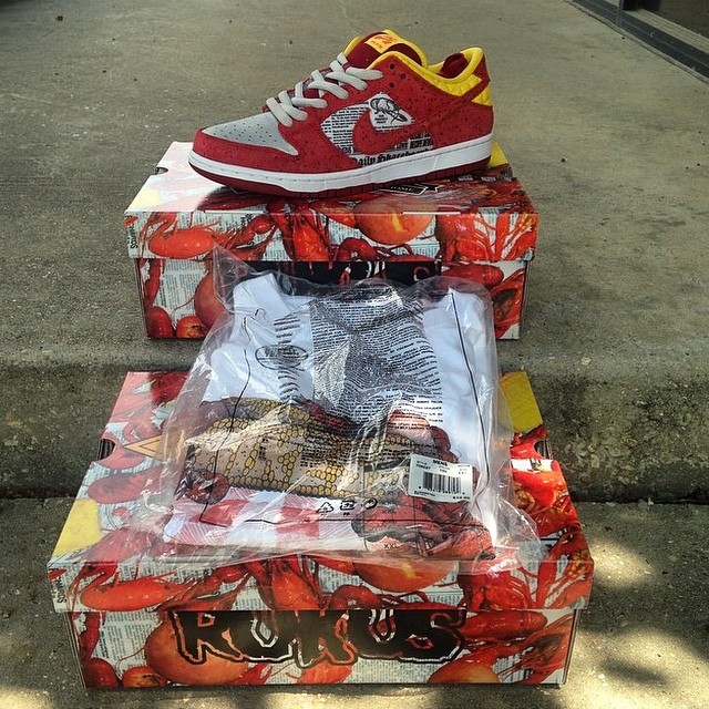 Shane Victorino Picks Up Rukus x Nike Dunk Low SB Crawfish