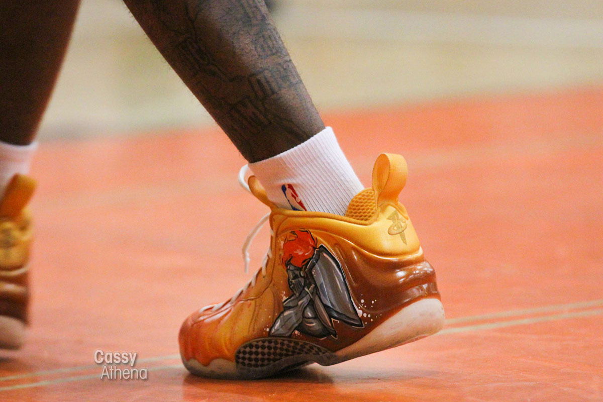 Glbert Arenas wears Custom Nike Air Foamposite One for Grant High Alumni Game (4)