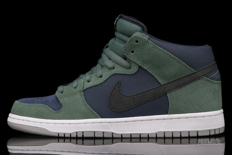 nike dunk SB Mid online