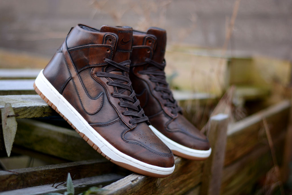 nike dunks brown leather