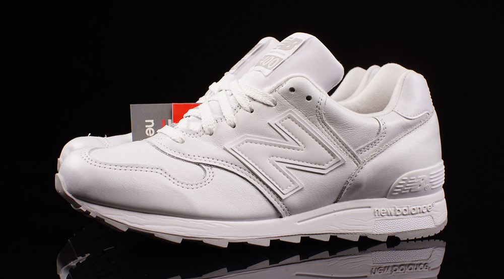 white leather new balance shoes