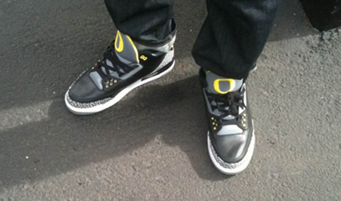 Air Jordan 3 - Oregon Ducks Away Exclusive