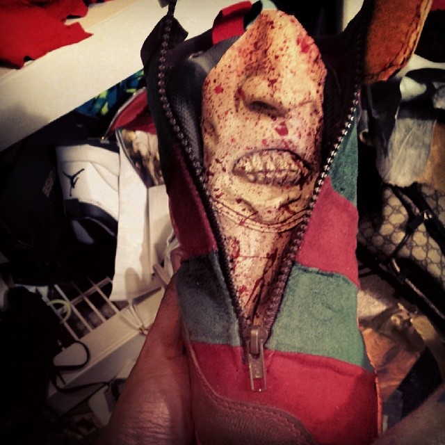 Freddy Krueger Nike Glove Custom by FBCC (3)