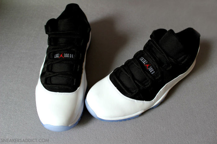 retro 11 black and red