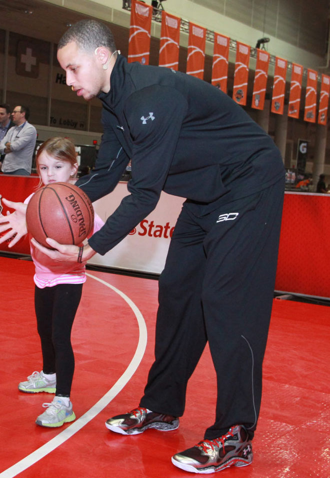 Stephen Curry wearing Under Armour Anatomix Spawn