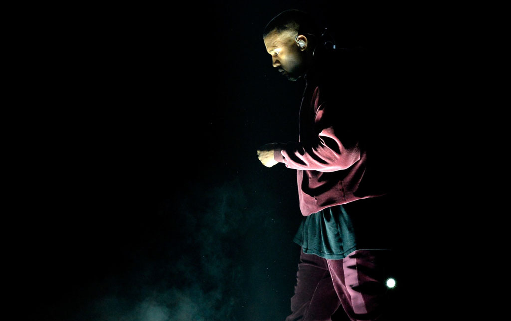 Kanye West wearing adidas Tracksuit at the Grammy Awards (1)