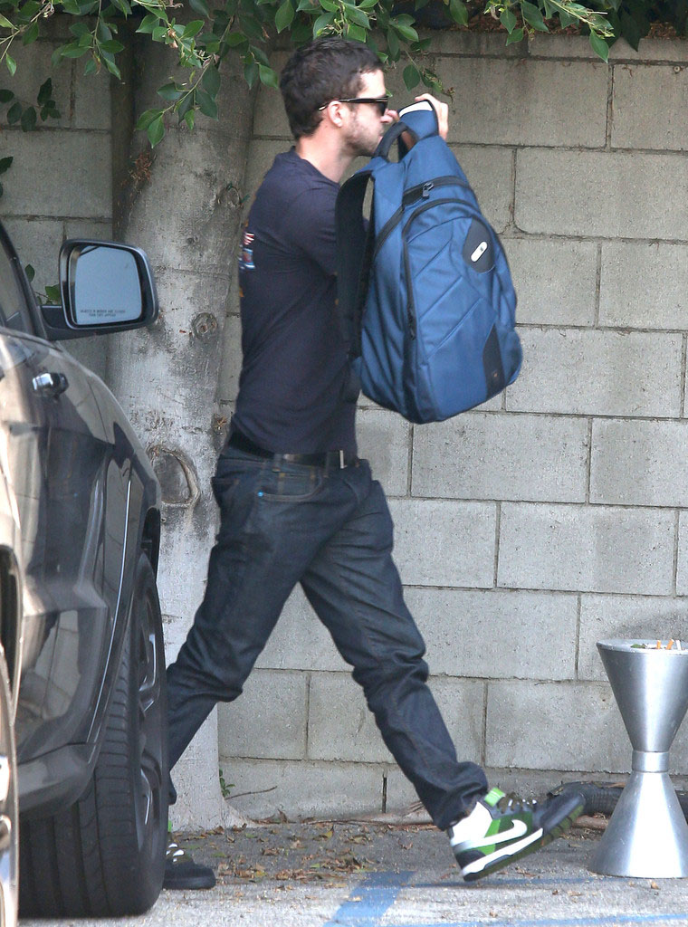 Justin Timberlake Wears Nike 6.0 Air Mogan Mid Chlorophyll (2)