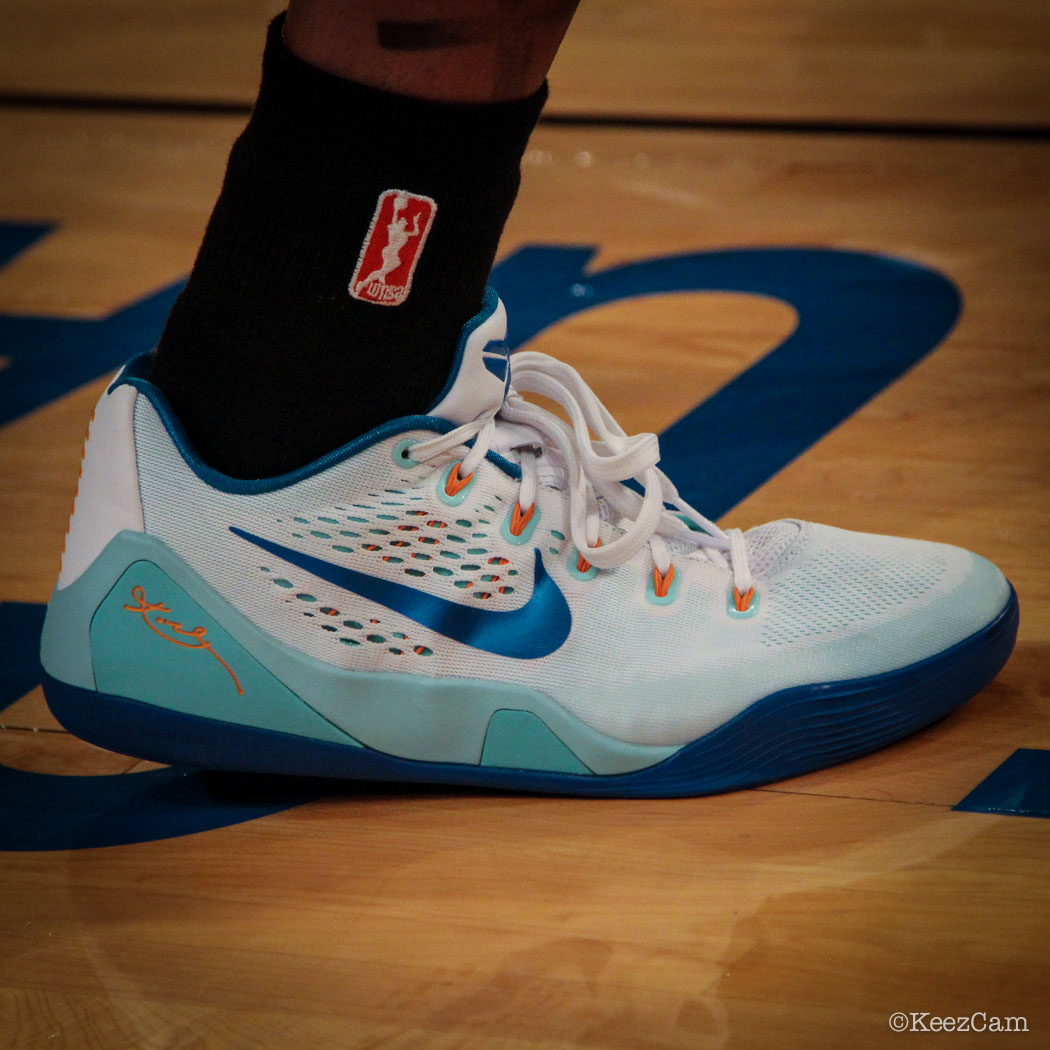 Cappie Pondexter wearing Nike Kobe IX 9 New York Liberty PE