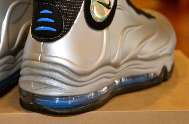 total air foamposite max metallic silver