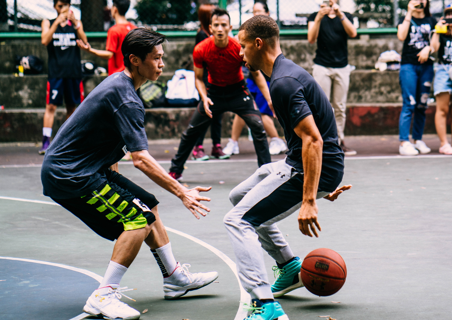 stephen curry wearing under armour shoes