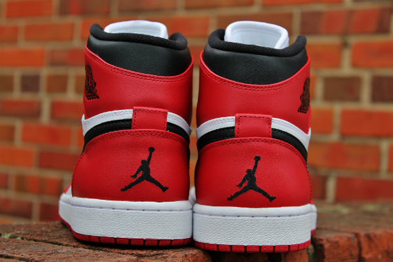 jordan 1 with jumpman on back