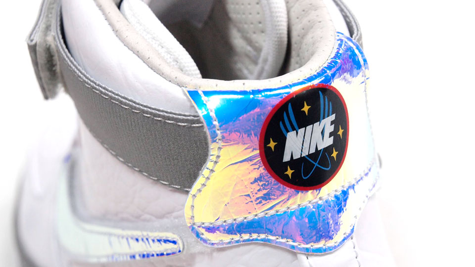 Nike Air Force 1 Downtown Hi LW QS in White hologram details
