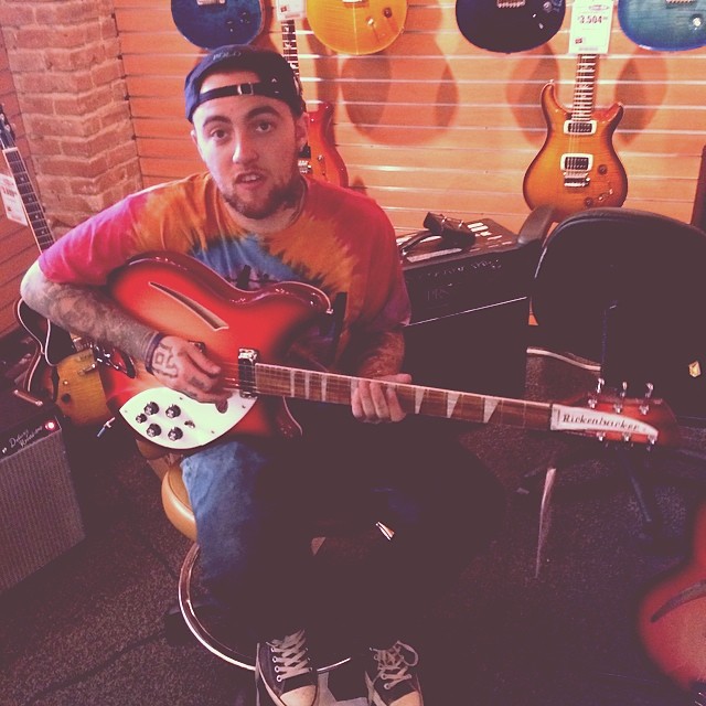 Mac Miller wearing Converse Chuck Taylor All Star