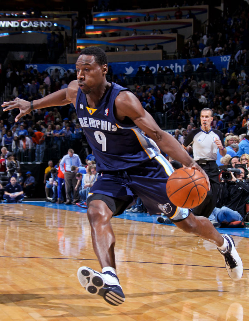 Tony Allen wearing adidas adizero Rose