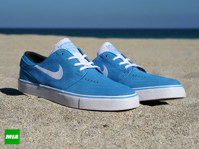 nike janoski light blue