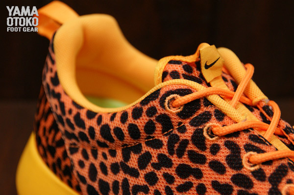 nike roshe run orange leopard