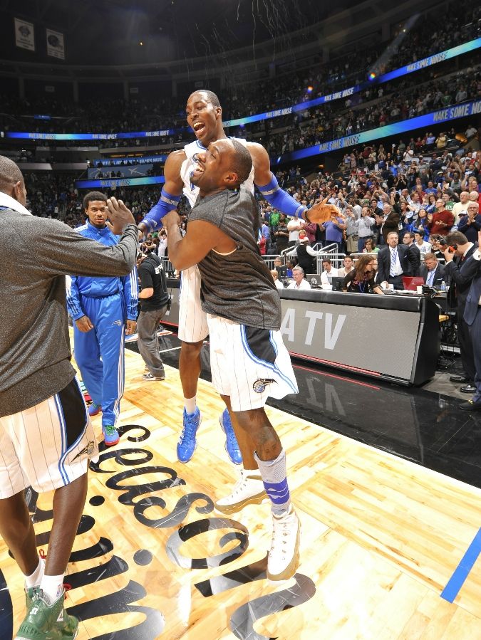 Gilbert Arenas wearing the Air Jordan Retro 9 Premio