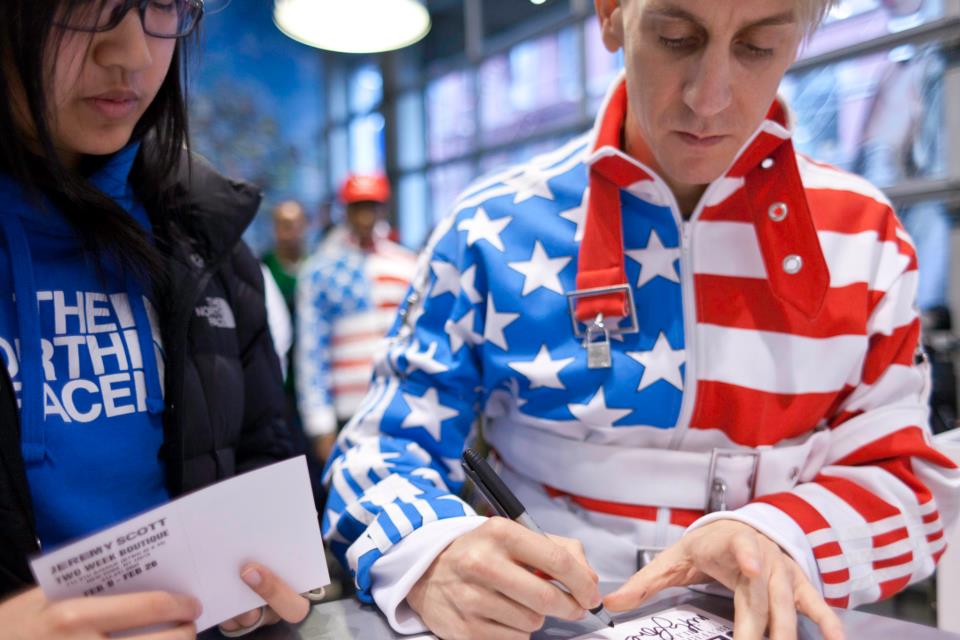 vencimiento Destello Renunciar Recap // adidas Originals x Jeremy Scott SOHO In-Store Appearance | Sole  Collector