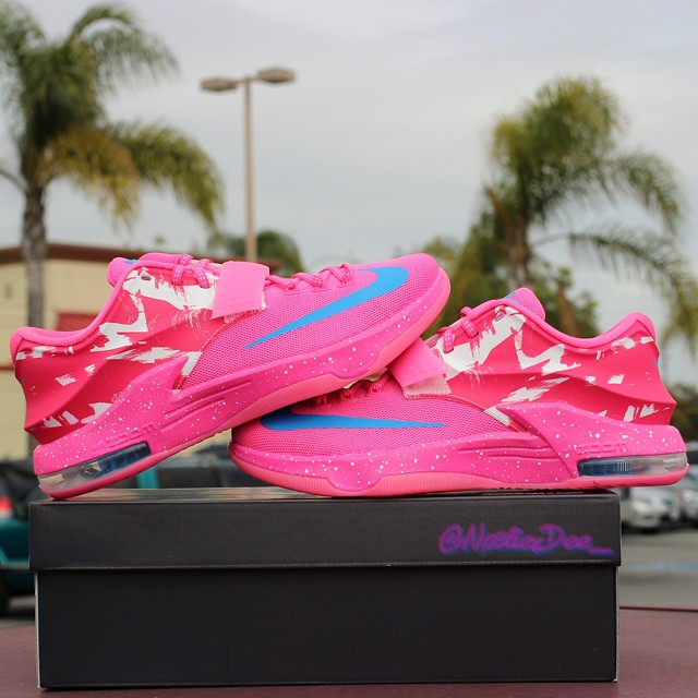 The 50 Best 'Think Pink' NIKEID Designs On Instagram | Sole Collector