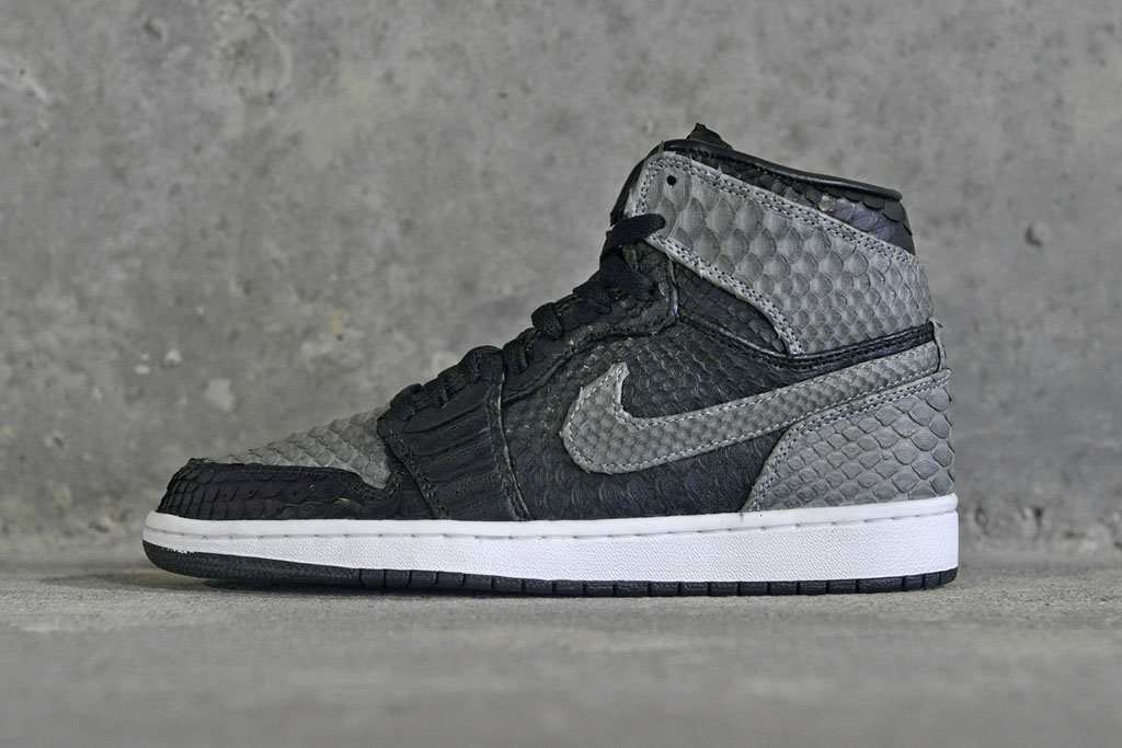 Air Jordan 1 Python 'Shadow' by JBF Customs (1)