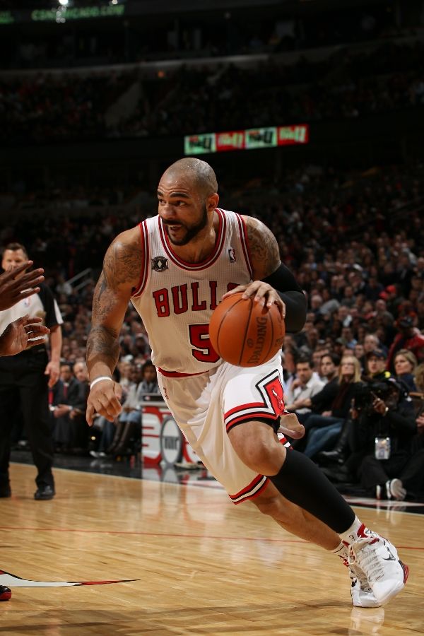 Carlos Boozer wearing the Nike Hyperdunk 2010