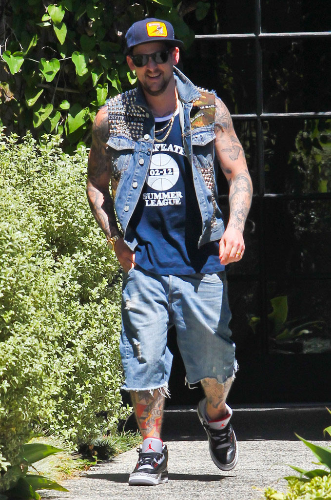 Joel Madden wearing Air Jordan III 3 Black Cement (1)