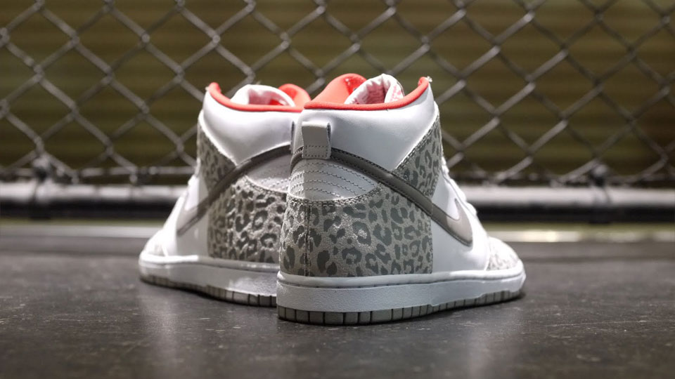 nike leopard dunks