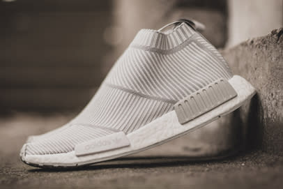 nmd xr2 white