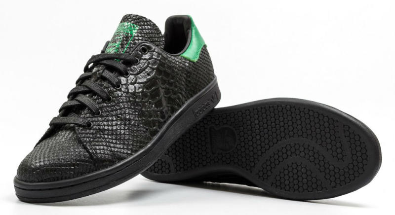 stan smith black reptile