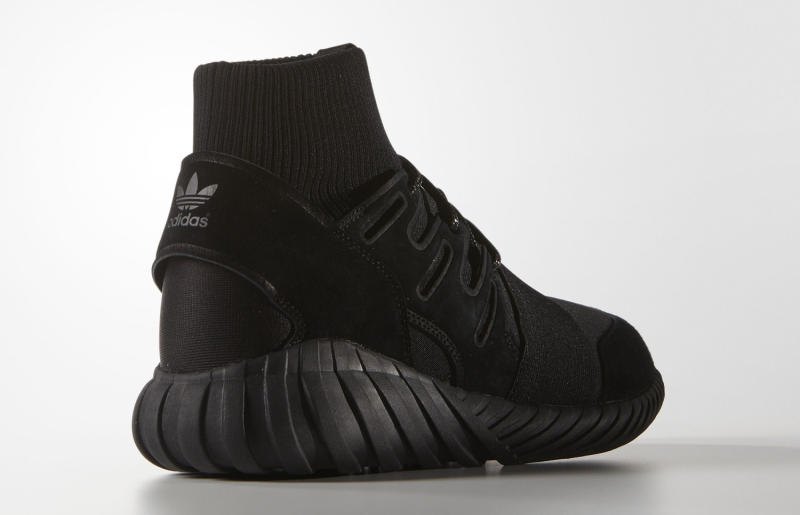 adidas tubular radial triple black