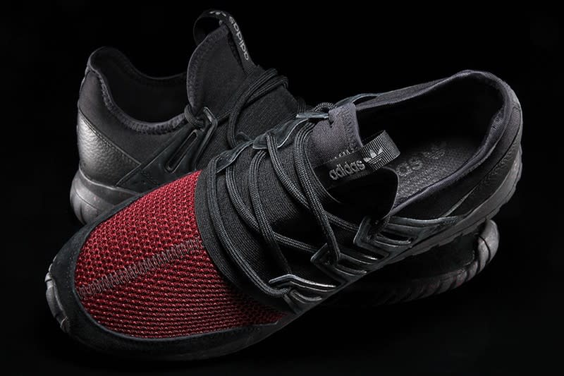 بالصدفة راكب حوض Adidas Tubular Radial Red On Feet Psidiagnosticins Com