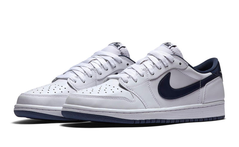 White navy store jordan 1