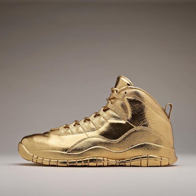 nike jordan gold shoes