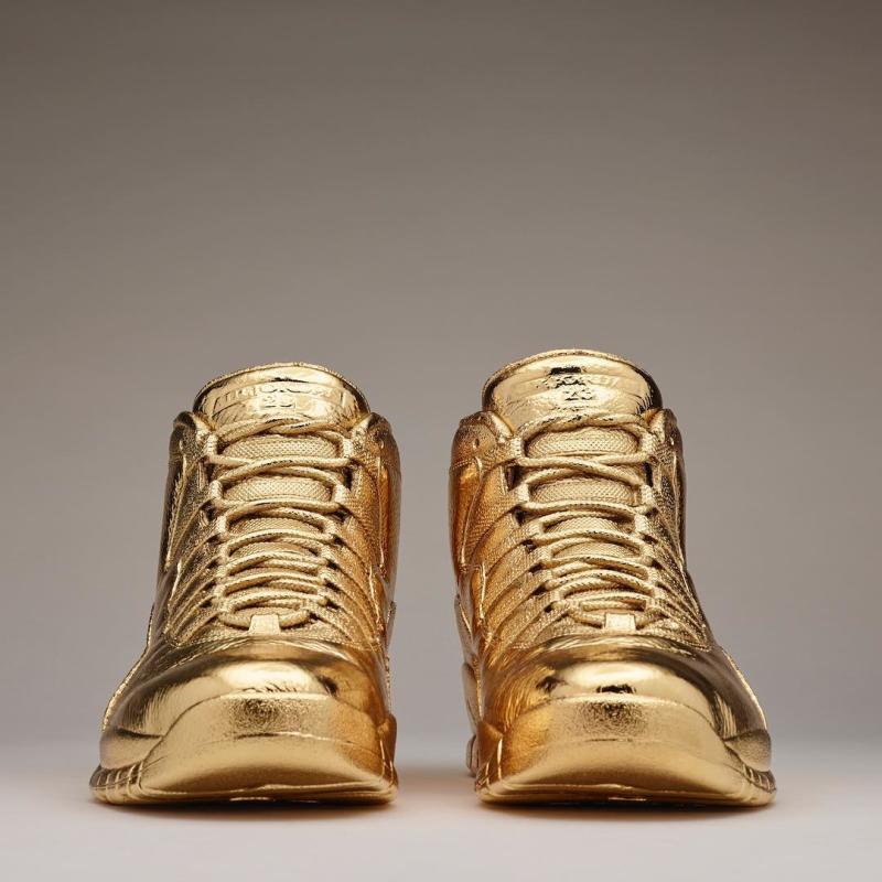 air jordan gold shoes