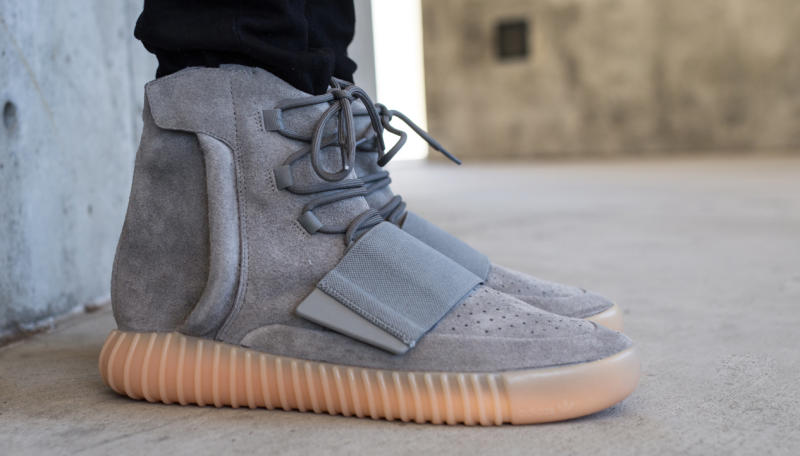 yeezy boost 750 grey on feet