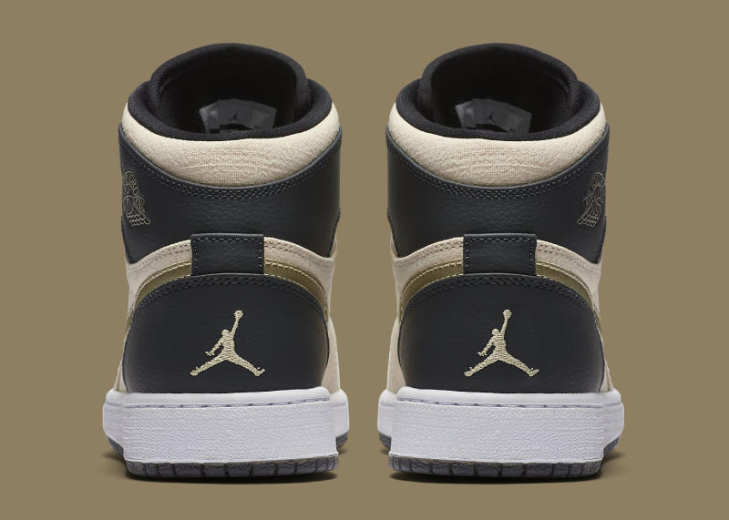 black jordans with white bottoms