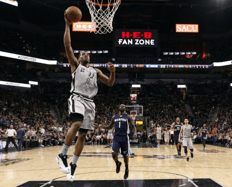 kawhi leonard wearing jordans