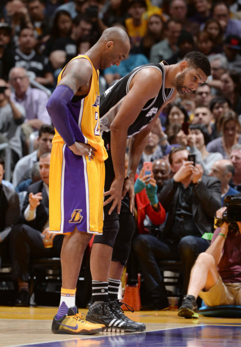 Kobe Bryant Wears Black Yellow-Purple Nike Kobe 11 Sole 